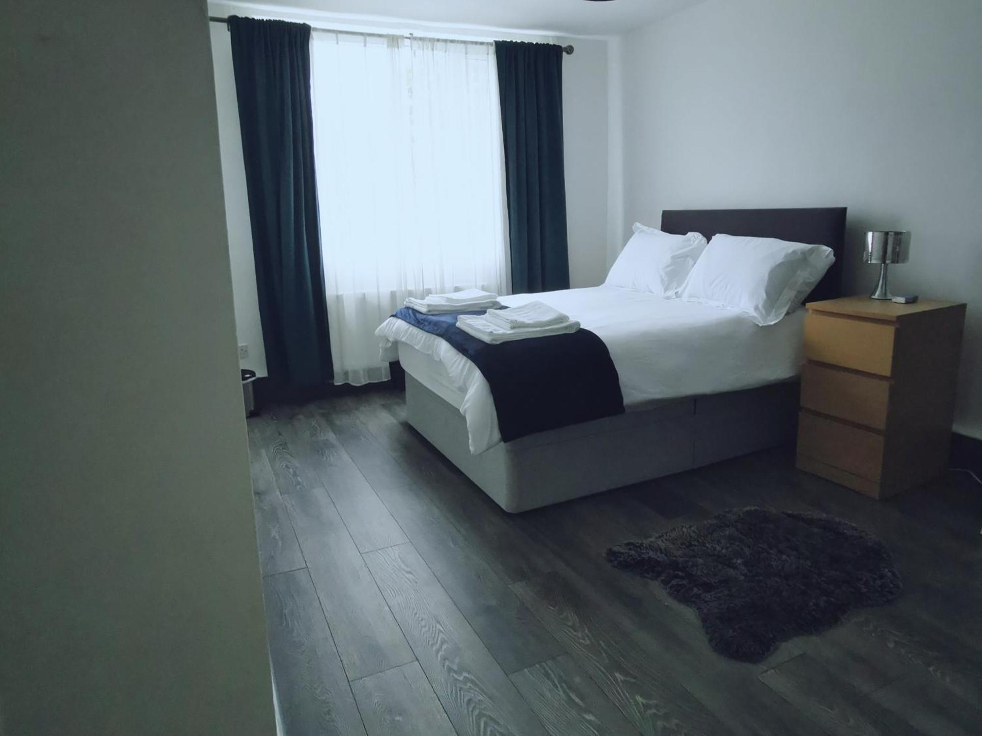 Entire 1 Bed Spacious Apartment, Private Balcony & Study Room Near City Whitehouse  Exterior foto